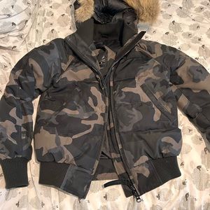 Canada Goose Womens Camo Jacket